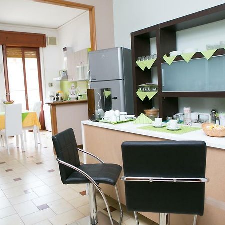 Affitta Camere The Queen Ispica Exterior foto