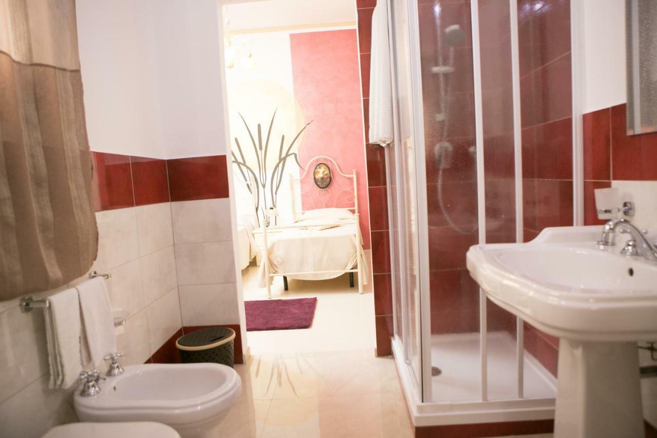 Affitta Camere The Queen Ispica Exterior foto